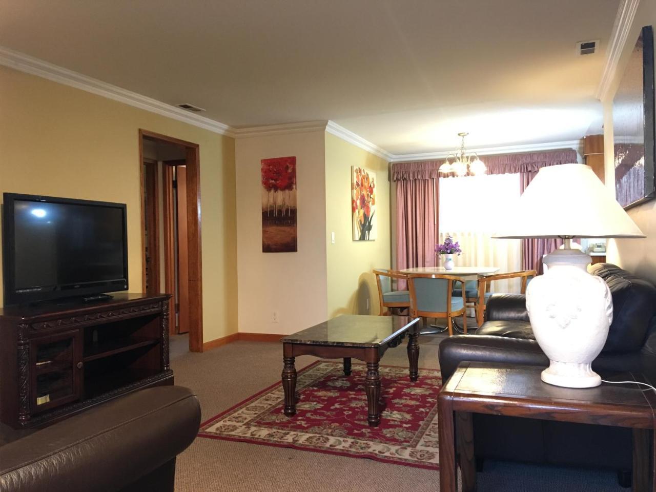 Acorn Motor Inn Oak Harbor Extérieur photo
