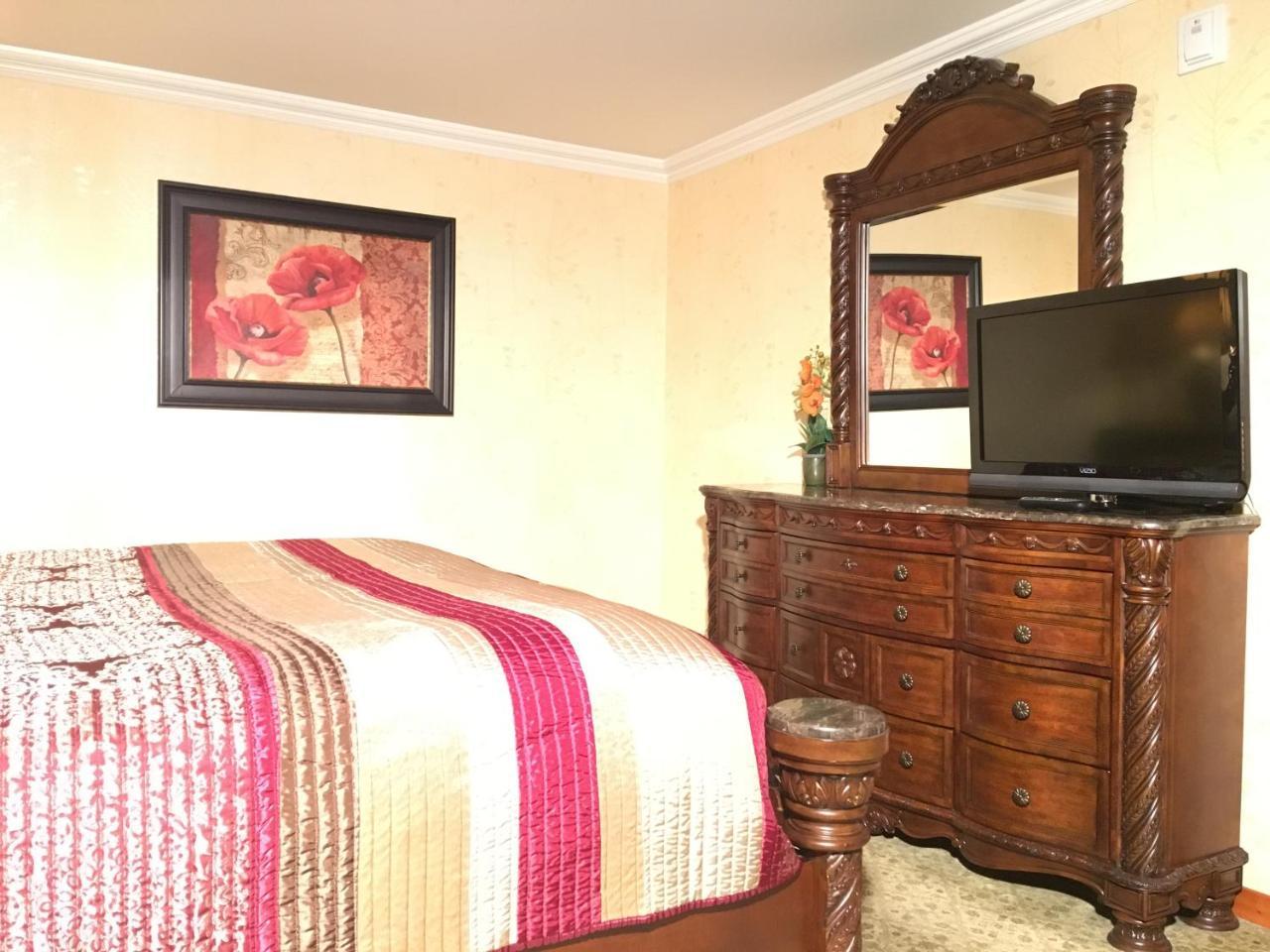Acorn Motor Inn Oak Harbor Extérieur photo